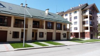 Фото 2 - Классический пример лаконичного современного озеленения территорий многоквартирных домов, ЖК Бородино, г. Запорожье Фото 2 - Классический пример лаконичного современного озеленения территорий многоквартирных домов, ЖК Бородино, г. Запорожье